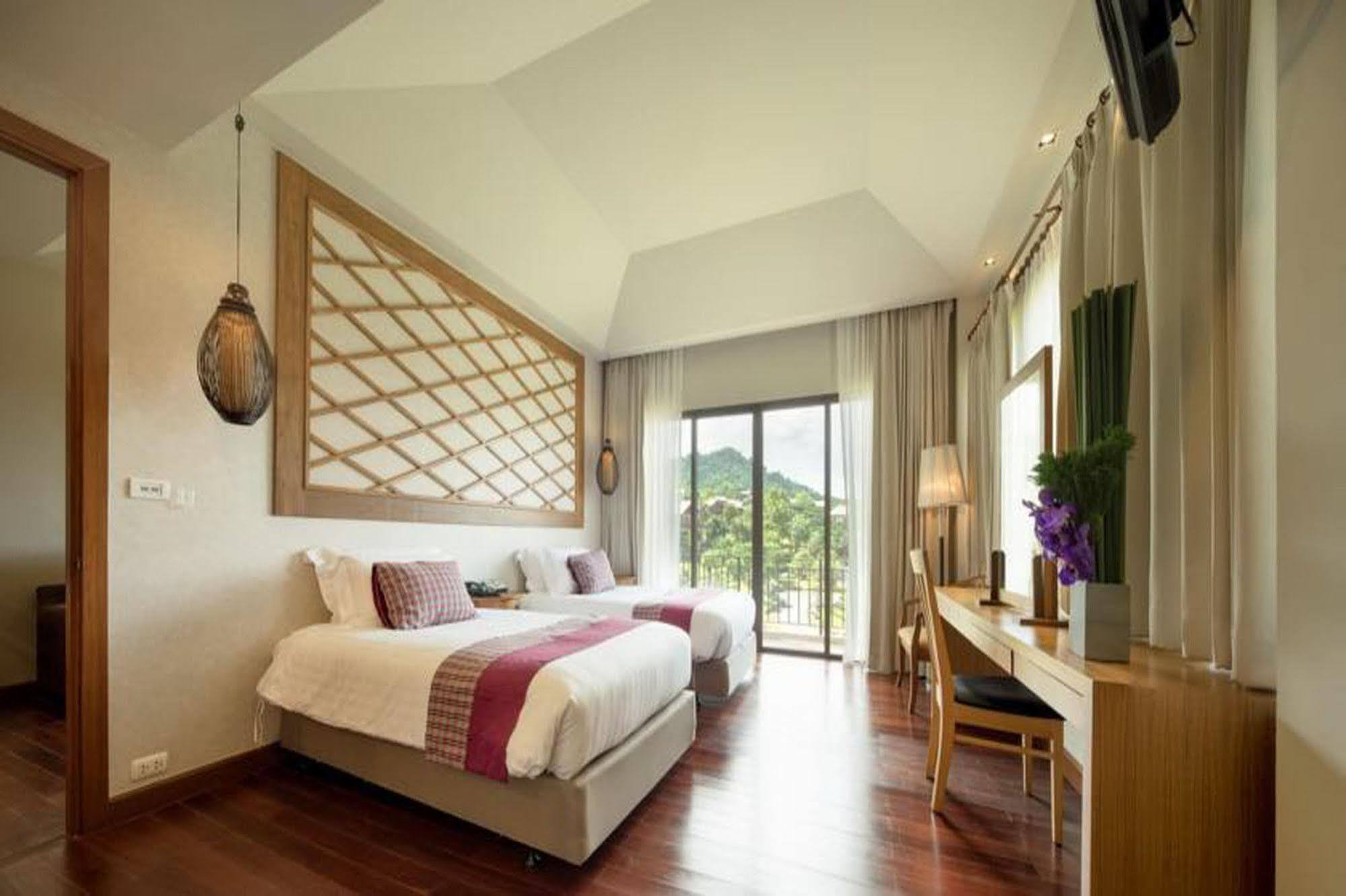 Patravana Resort Phayayen Екстер'єр фото