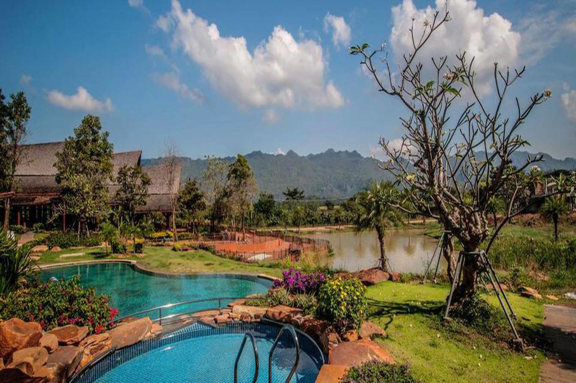 Patravana Resort Phayayen Екстер'єр фото